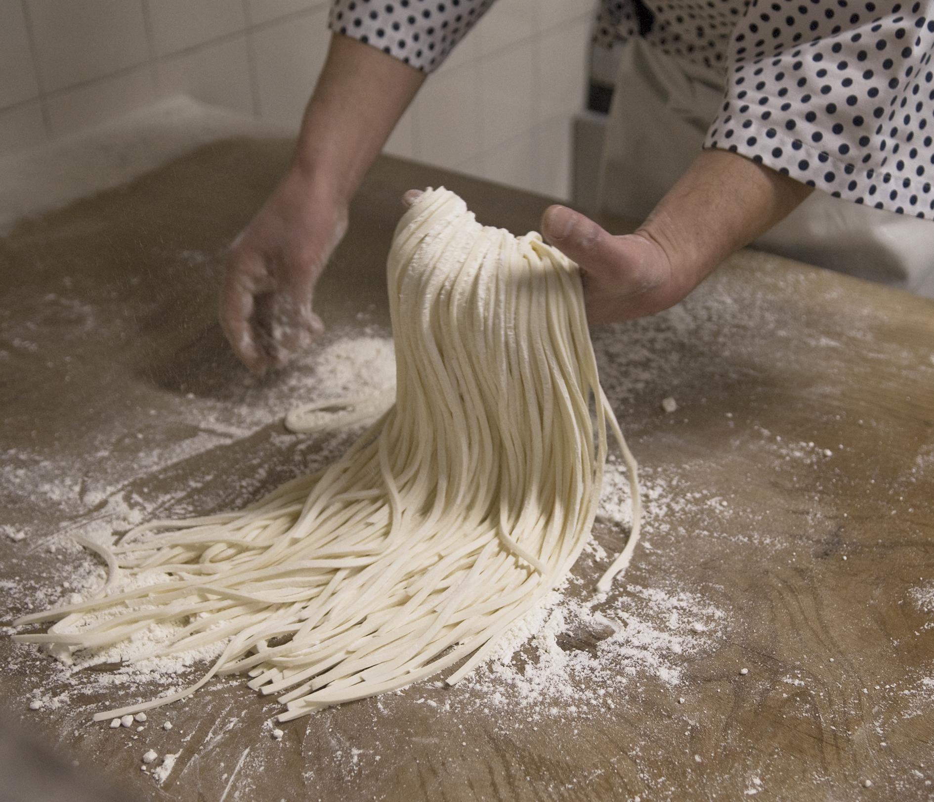 創業50年のこだわり手打麺。